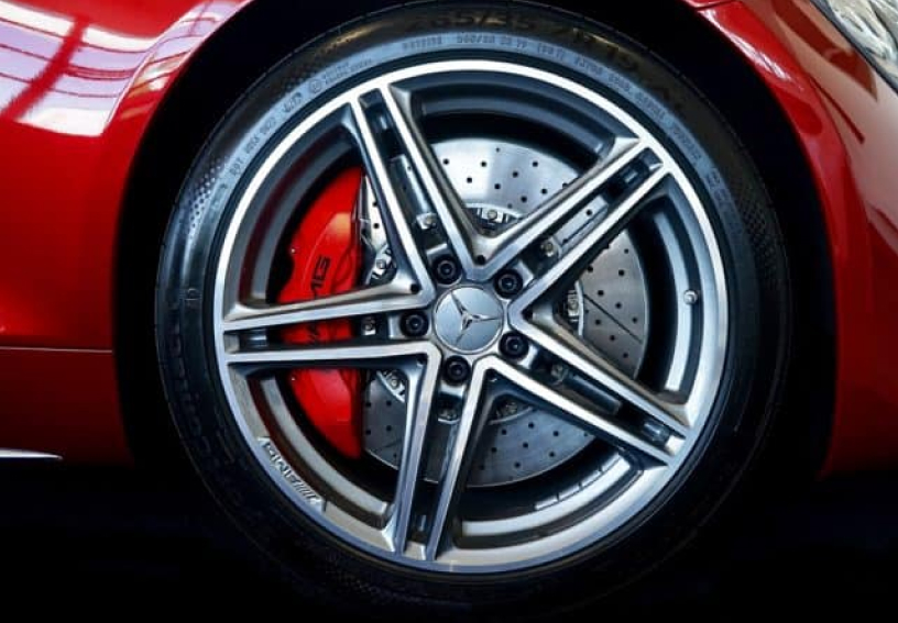 Negru de Cauciuc - Spalatorie Auto